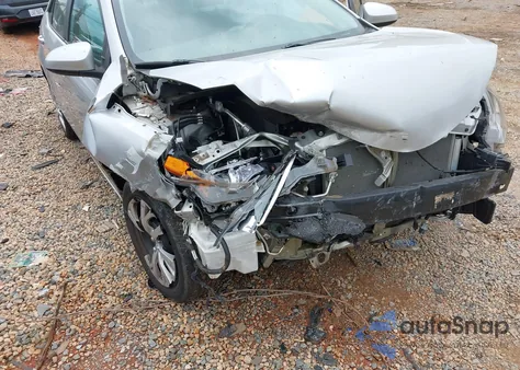 2019 Toyota Corolla Le из США, поврежденный, VIN 5YFBURHE3KP857584